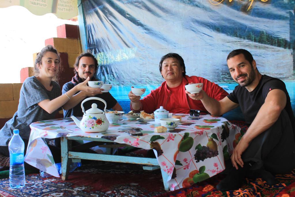 Almaty Backpackers Hostel Εξωτερικό φωτογραφία