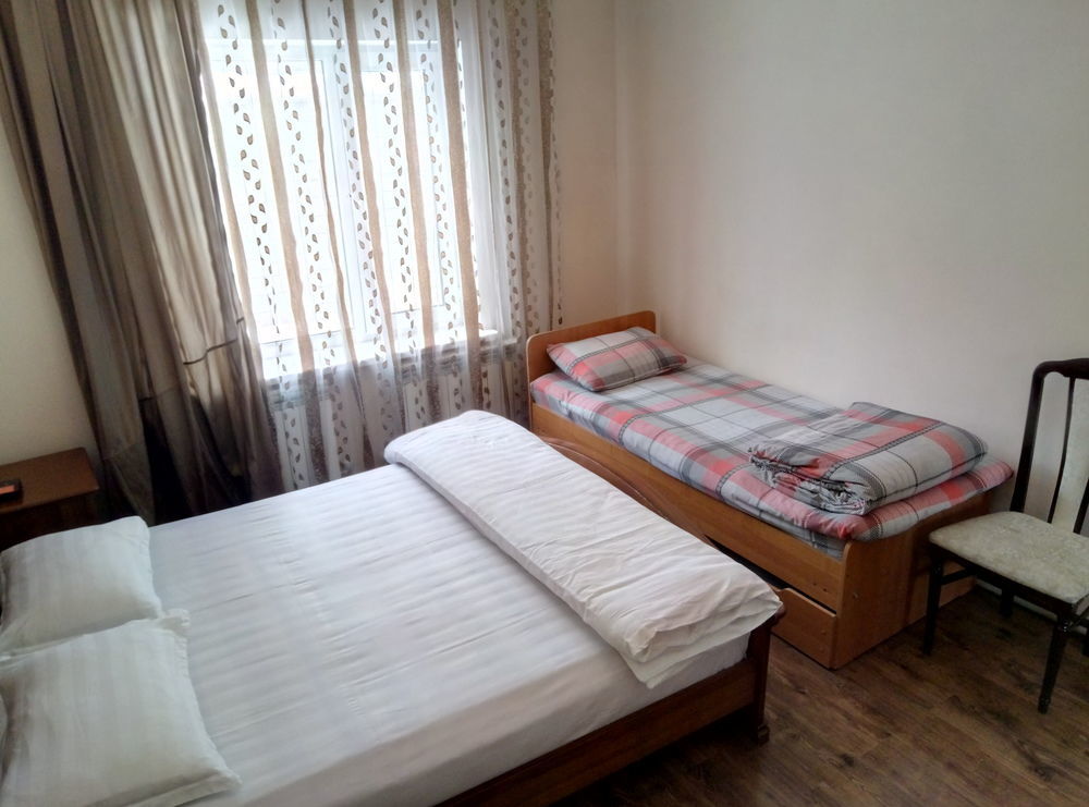 Almaty Backpackers Hostel Εξωτερικό φωτογραφία