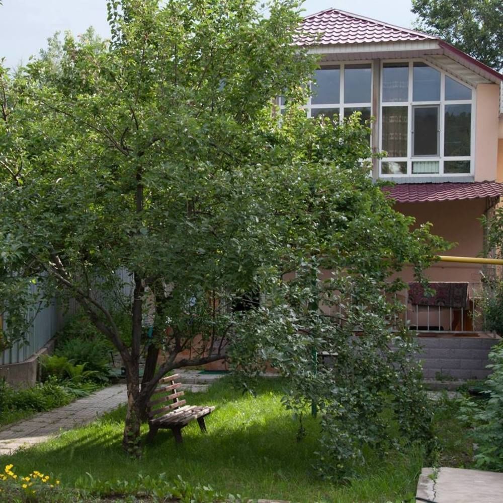 Almaty Backpackers Hostel Εξωτερικό φωτογραφία