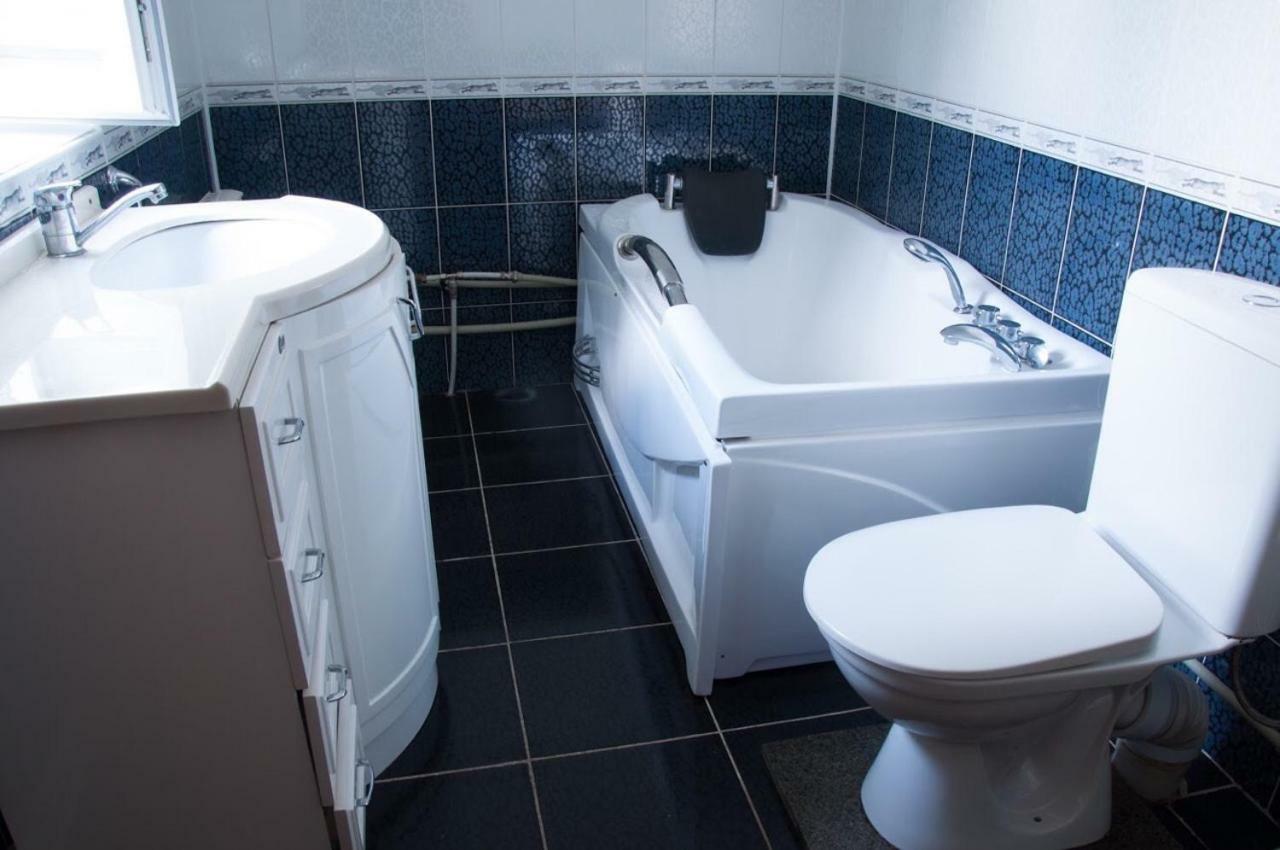 Almaty Backpackers Hostel Εξωτερικό φωτογραφία